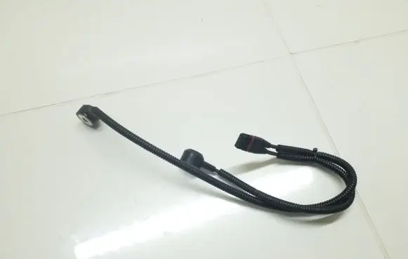 BMW 5 F10 F11 Detonation knock sensor 7566786 756678602