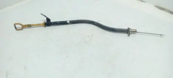 Chevrolet Captiva Oil level dip stick 