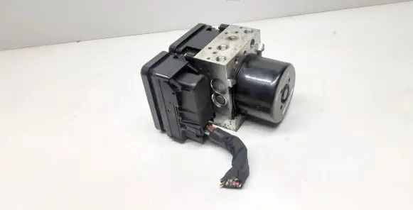 Volvo V60 ABS Pump 31329137 P31329137