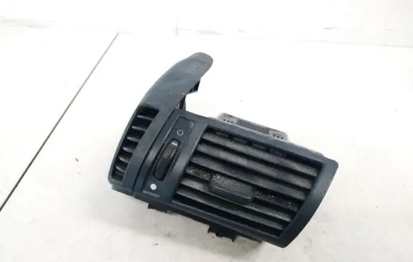 Fiat Stilo Dash center air vent grill