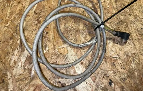BMW 8 E31 CD changer wiring 83541099