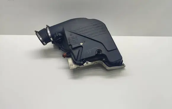 BMW 7 F01 F02 F03 F04 Air filter box 7577466 13717577466 7577463