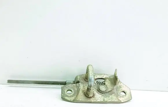 Mitsubishi Colt Trunk lock loop 
