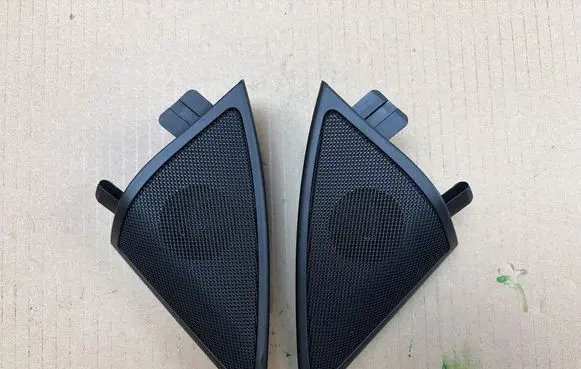 Mercedes-Benz E C207 W207 Front door speaker A2077270490 A2077270390