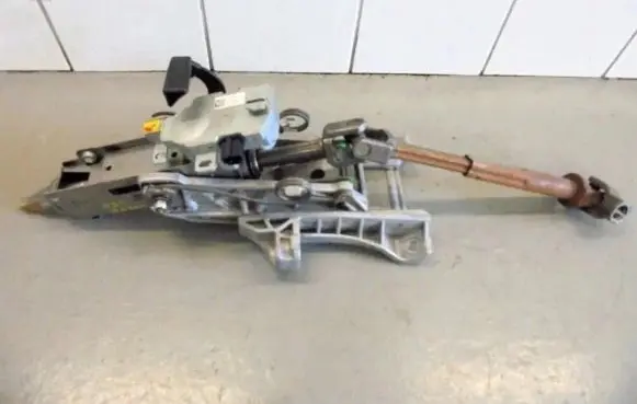 Volvo V50 Steering wheel axle