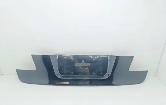 BMW 7 F01 F02 F03 F04 Tailgate trim 7205771 7186533 7186534