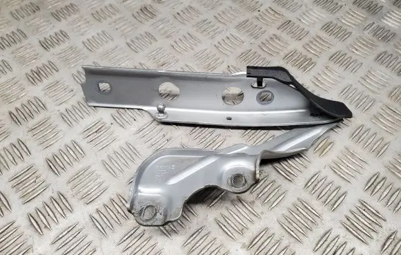 Audi A6 S6 C7 4G Tailgate/trunk/boot hinge 4G8823302E