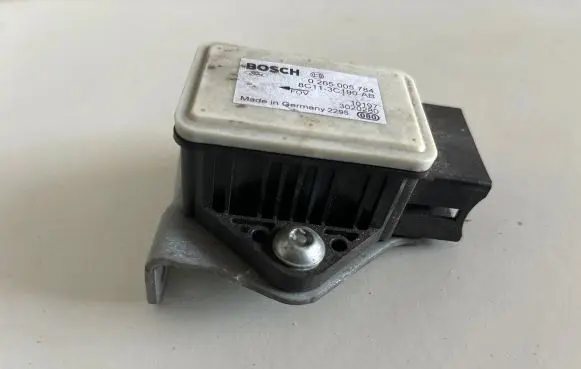 Ford Transit ESP acceleration yaw rate sensor 8C113C190AB 0265005784