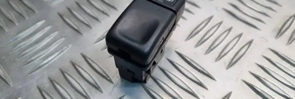 Volvo 850 Windscreen/window heater switch 9128263