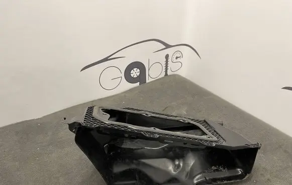 Volvo S90, V90 Intercooler air guide/duct channel 32219198