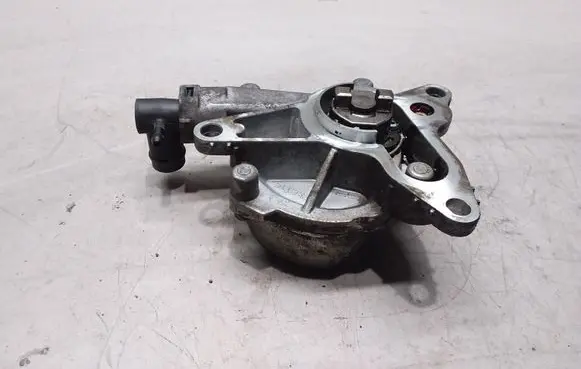 Nissan Primastar Vacuum pump 8200881338