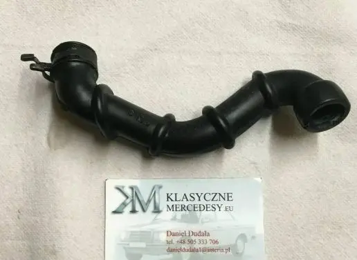 Mercedes-Benz E W124 Breather hose/pipe 1030940482