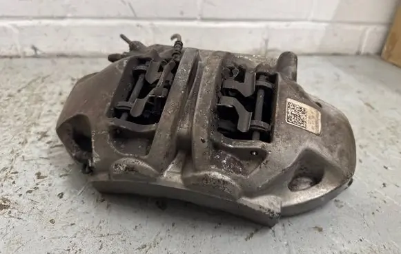 Front brake caliper
