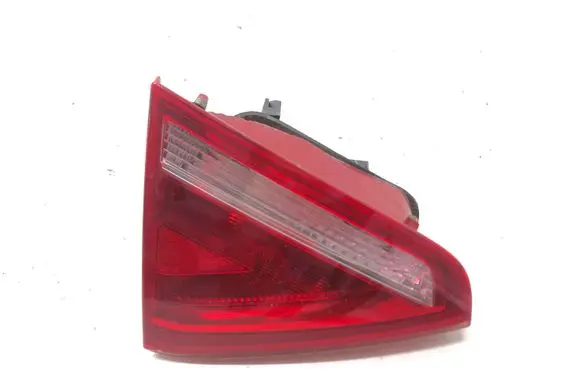Audi A5 8T 8F Tailgate rear/tail lights 8T0945093
