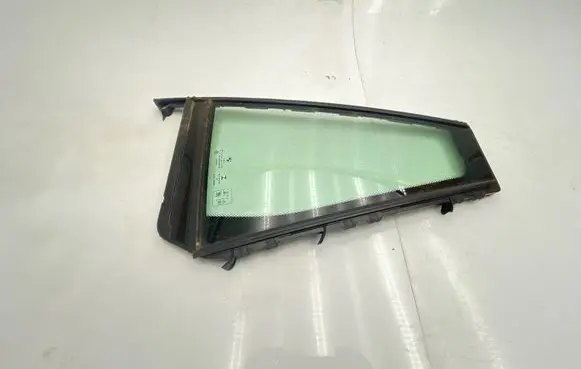 BMW X3 G01 Rear vent window glass 43R011565