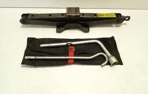 Honda CR-V Tool set 