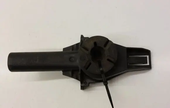 Audi A4 S4 B8 8K Radiator mount bracket 8K0805201 8K0121276A