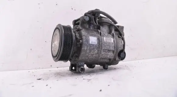 Audi A6 S6 C6 4F Air conditioning (A/C) compressor (pump) 4F0260805M