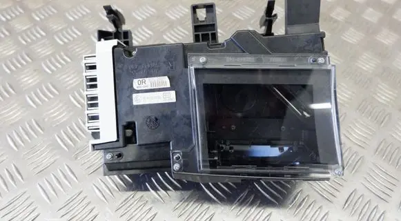 Toyota Prius+ (ZVW40) Head up display screen 8310847031