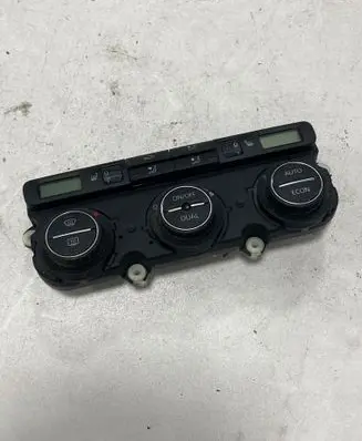 Volkswagen PASSAT B6 Climate control unit 74677532V 74677532