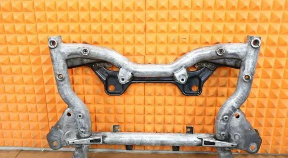 Mercedes-Benz C W204 Front subframe