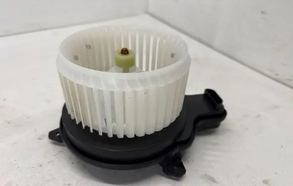 Ford Escape IV Heater fan/blower LX6A19B555 LX6Z19805GB MM1243