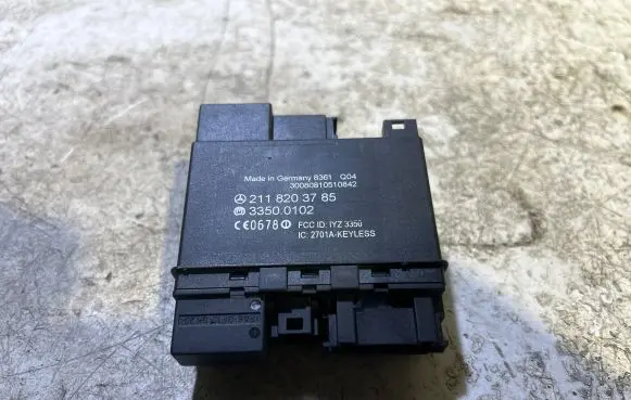 Mercedes-Benz E W211 Keyless (KESSY) go control unit/module 2118203785 33500102 30800810510842