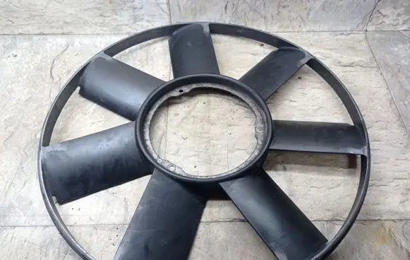 BMW 5 E39 Fan impeller 2243303