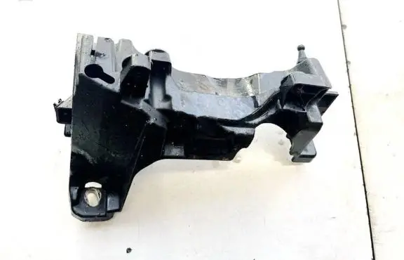 Ford Kuga I Engine mounting bracket 9674482280