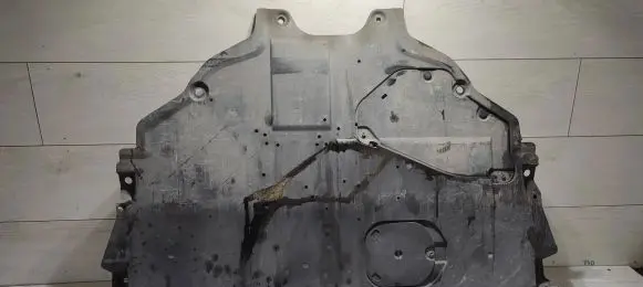Front underbody cover/under tray