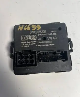 Skoda Octavia Mk4 Gateway control module 5WA907530E A2C77537703 5WA907530C752