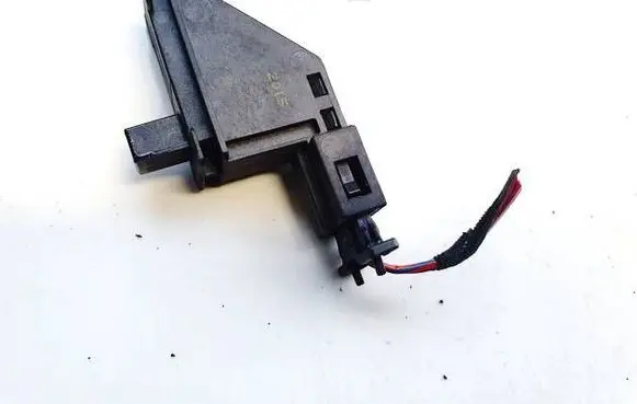 Volkswagen Jetta V Brake pedal sensor switch 1K0947561
