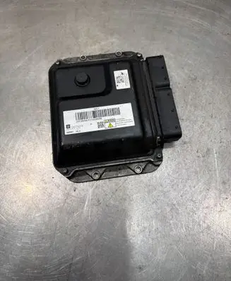 Opel Astra J Engine control unit/module 55575315 20T86AALP21 MB2758009553