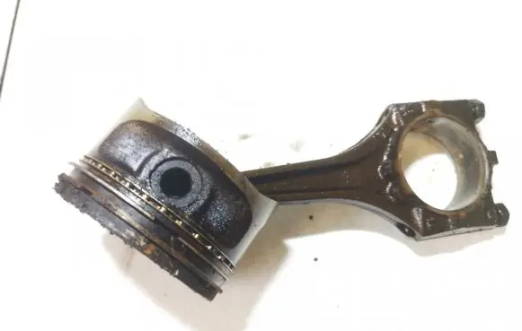 Opel Omega B1 Piston with connecting rod