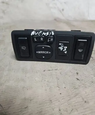 Toyota Avensis T250 Wing mirror switch 183575