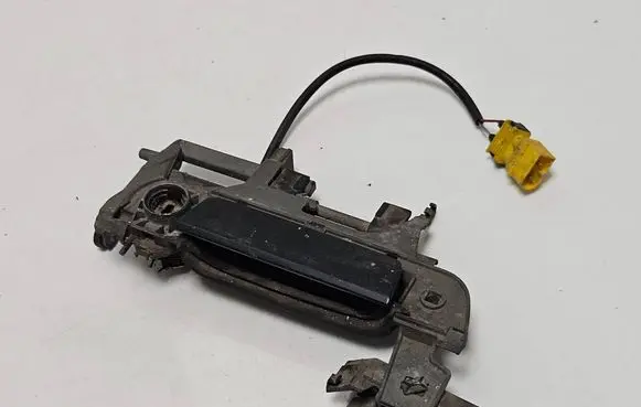 BMW 3 E36 Front door exterior handle 51211960801