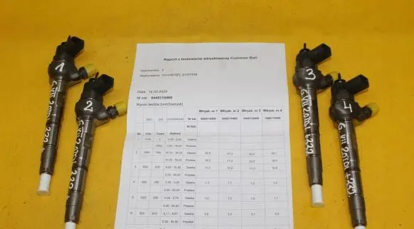 Audi A4 S4 B8 8K Fuel injector 04L130277AC