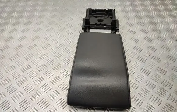 Volvo V70 Armrest 39867262 39804761