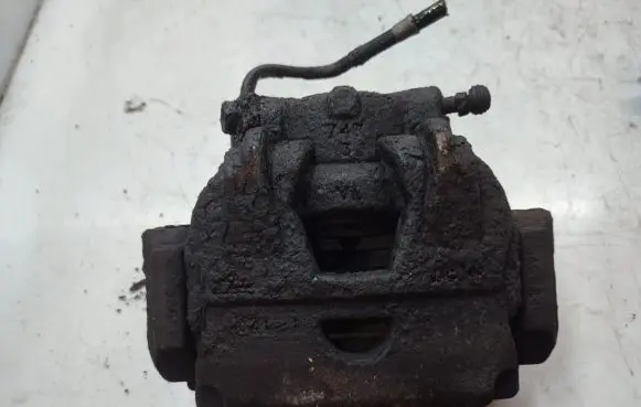 Jaguar XF X250 Front brake caliper