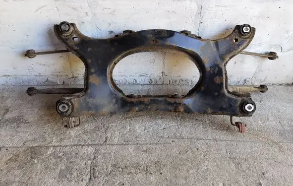 Land Rover Freelander 2 - LR2 Rear subframe 