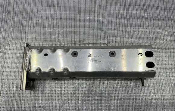 Maserati GranTurismo Front bumper shock/impact absorber 1522