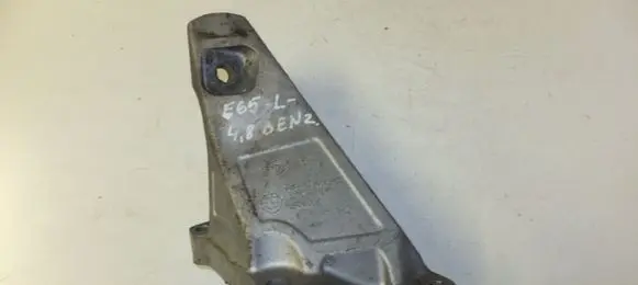 BMW X5 E70 Engine mounting bracket 6754615 13807410