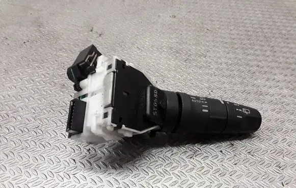 Nissan Note (E11) Wiper control stalk