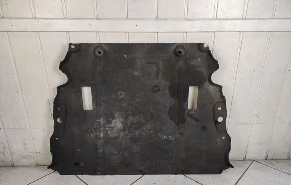 Ford Fusion II Engine splash shield/under tray