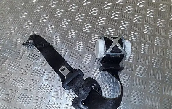 BMW 1 F20 F21 Front seatbelt 34078319