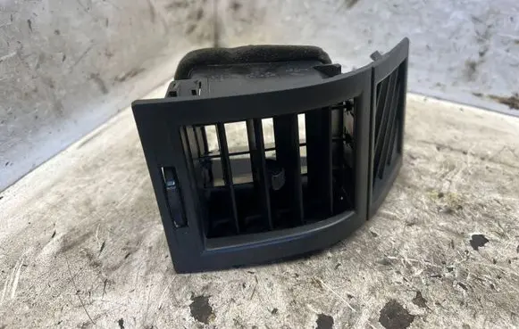 Chrysler 300 - 300C Dashboard side air vent grill/cover trim 1081541