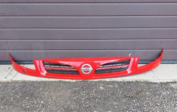 Nissan Kubistar Front bumper upper radiator grill 8200186288 43364