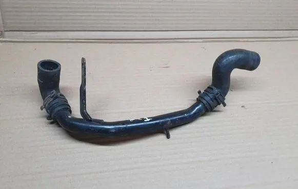 Volkswagen Polo V 6R Engine coolant pipe/hose 03L122157N