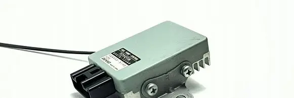 Toyota Auris E180 Central body control module 89570-12360