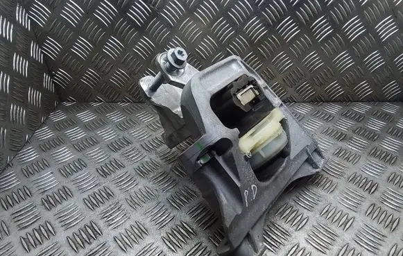 Peugeot Traveller Engine mount bracket 4A110010
